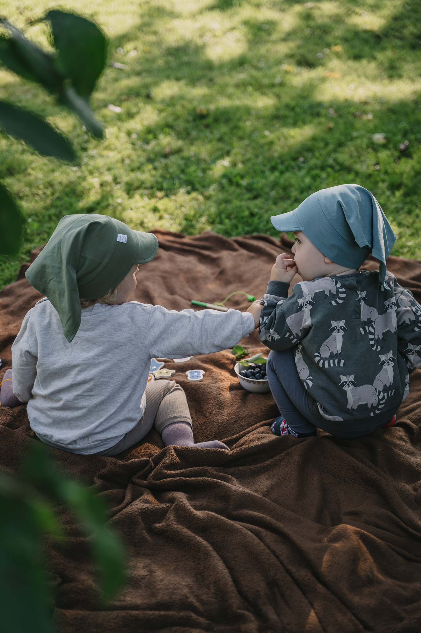 Pearätik nokaga - oliivroheline (unisex) - Image 4