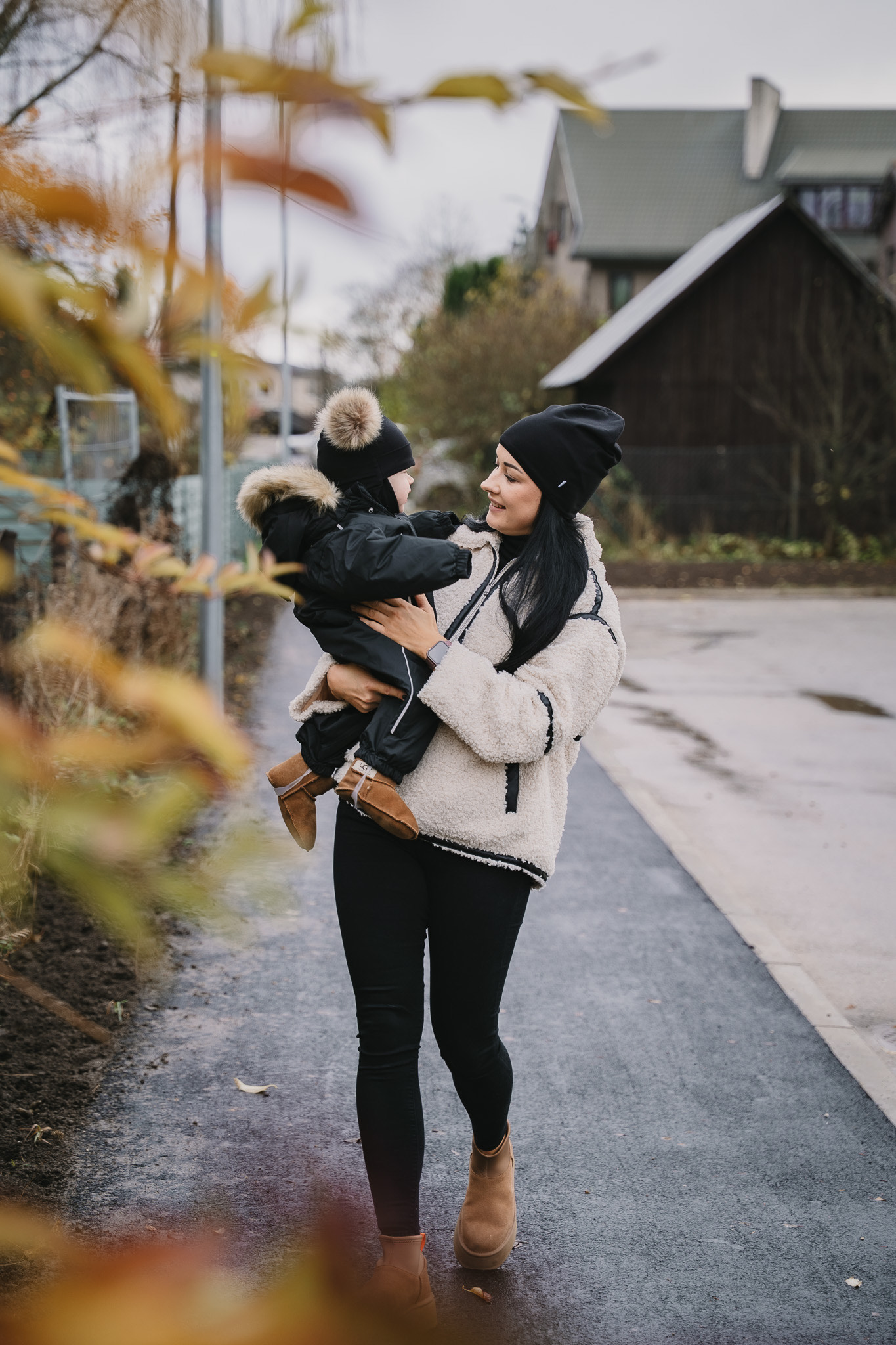 meriino müts must täiskasvanutele