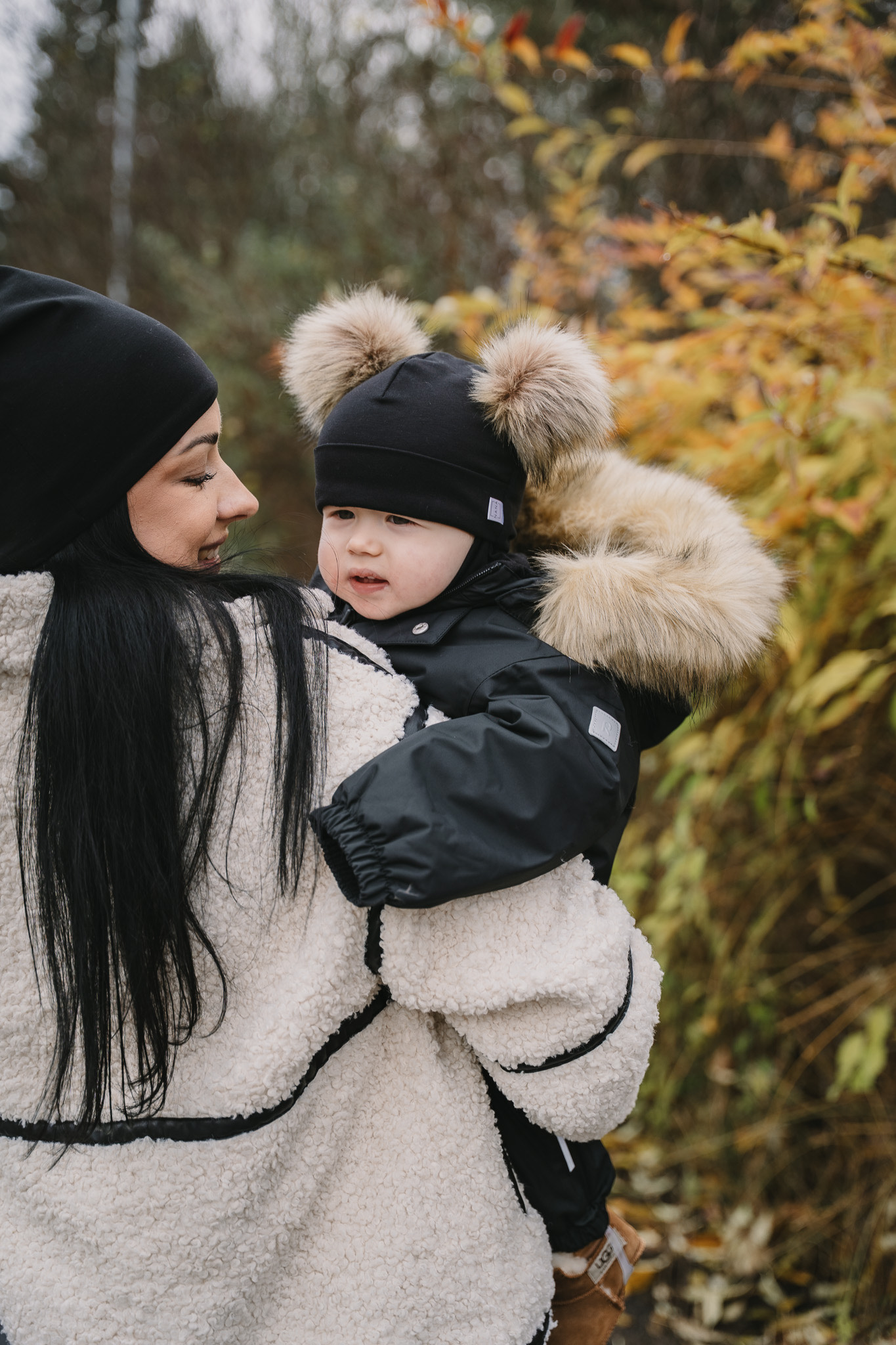 meriino müts must täiskasvanutele