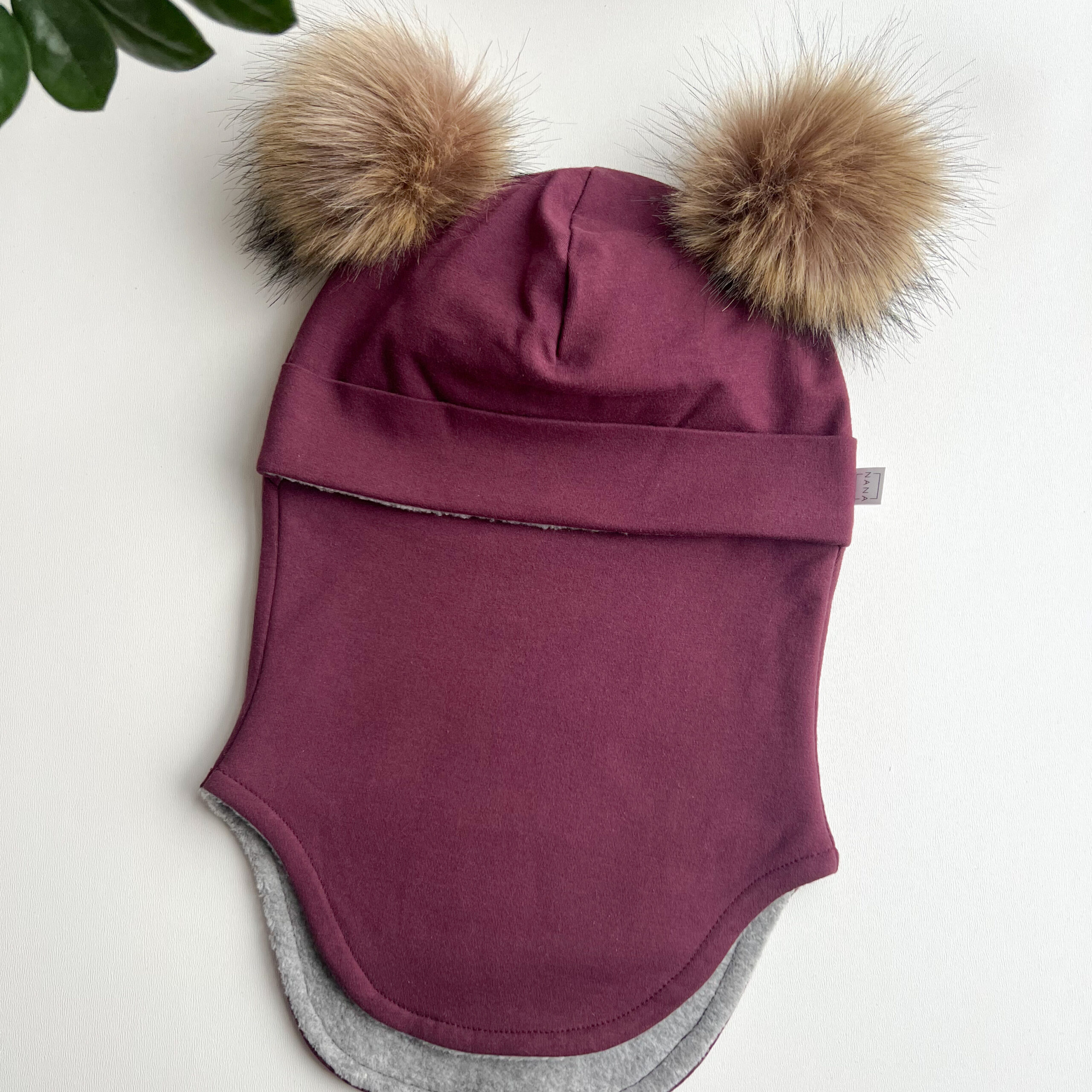 tuukrimüts puuvillafliisiga bordoopunane tuttidega