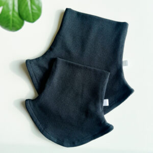 puuvillane kaelus must